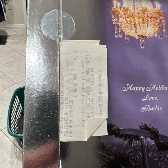 1998 Happy Holidays, Special Edition, Hallmark Barbie - Picture 4 of 9